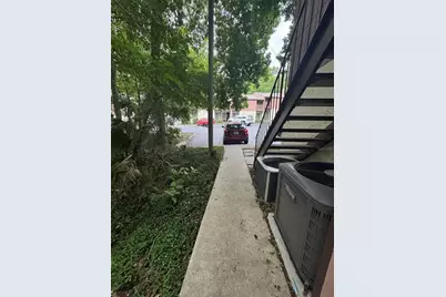 1515 NW 29th Road #E3, Gainesville, FL 32605 - Photo 2