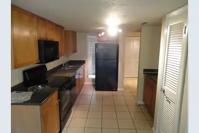 1810 NW 23rd Boulevard #207, Gainesville, FL 32605 - Photo 2