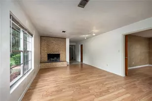 2147 NW 7th Pl, Gainesville, FL 32603 - Photo 10