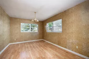 2147 NW 7th Pl, Gainesville, FL 32603 - Photo 12