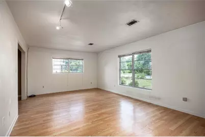 2147 NW 7th Place, Gainesville, FL 32603 - Photo 8