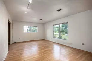 2147 NW 7th Pl, Gainesville, FL 32603 - Photo 8