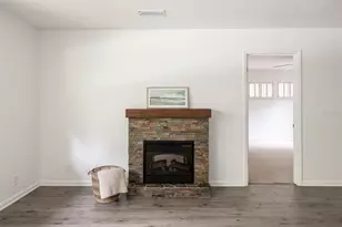 8525 NW 37th Dr, Gainesville, FL 32653 - Photo 10