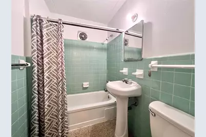 1303 NW 6th Street #4, Gainesville, FL 32601 - Photo 12