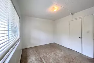 1309 NW 6th St, Gainesville, FL 32601 - Photo 8