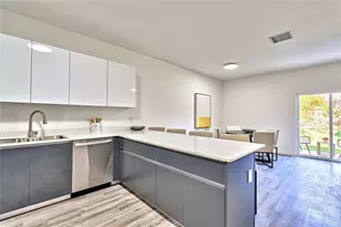 1611 NW 29 Rd, Gainesville, FL 32605 - Photo 4