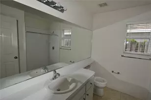 4930 NW 20th Dr, Gainesville, FL 32605 - Photo 32