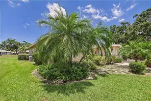 6948 W Country Club Dr N, Sarasota, FL 34243 - Photo 44