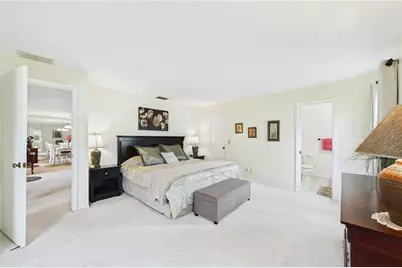 6948 W Country Club Drive N, Sarasota, FL 34243 - Photo 18