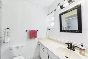 6948 W Country Club Dr N, Sarasota, FL 34243 - Photo 24