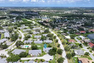 6948 W Country Club Dr N, Sarasota, FL 34243 - Photo 54