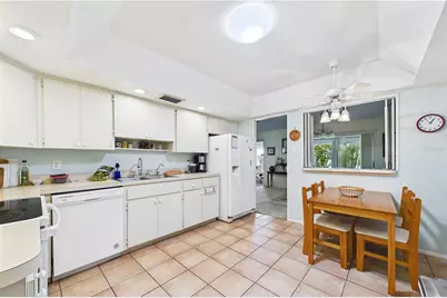 6948 W Country Club Drive N, Sarasota, FL 34243 - Photo 14