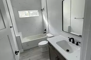 4102 NW 26th Dr, Gainesville, FL 32605 - Photo 6