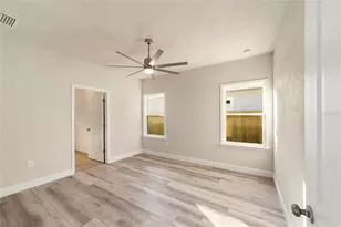 6718 SW 10th Ln, Gainesville, FL 32607 - Photo 8