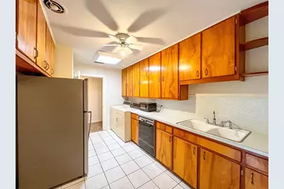 1403 NW 11th Road, Gainesville, FL 32605 - Photo 6