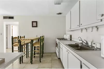 1700 SW 16th Court #B-28, Gainesville, FL 32608 - Photo 10