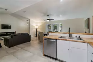 3222 SW 27th St, Gainesville, FL 32608 - Photo 8
