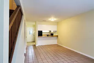 2207 SW 39 Dr, Gainesville, FL 32607 - Photo 2