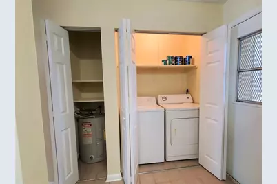 2207 SW 39th Dr, Gainesville, FL 32607 - Photo 8