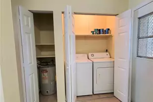 2207 SW 39 Dr, Gainesville, FL 32607 - Photo 8