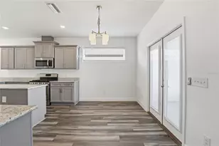 24302 SW 18th Ln, Newberry, FL 32669 - Photo 10