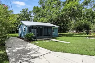 25131 NW 3rd Ave, Newberry, FL 32669 - Photo 2