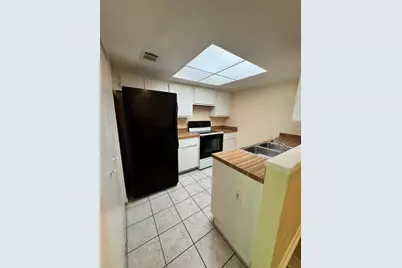 4224 SW 70th Terrace #A, Gainesville, FL 32608 - Photo 6