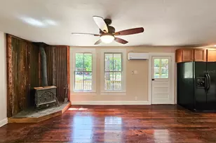 125 E Lemon St, Melrose, FL 32666 - Photo 8