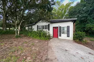 1402 SE 27th St, Gainesville, FL 32641 - Photo 2