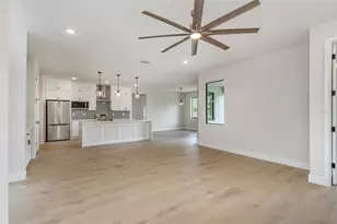 825 Tejon Ave SW, Palm Bay, FL 32908 - Photo 10