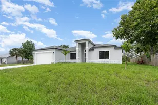 825 Tejon Ave SW, Palm Bay, FL 32908 - Photo 2