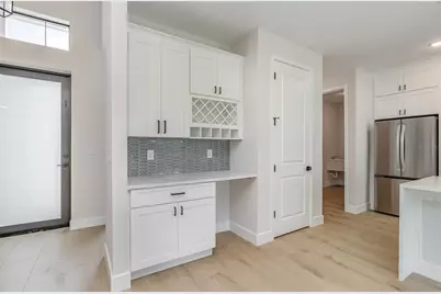 825 Tejon Avenue SW, Palm Bay, FL 32908 - Photo 6