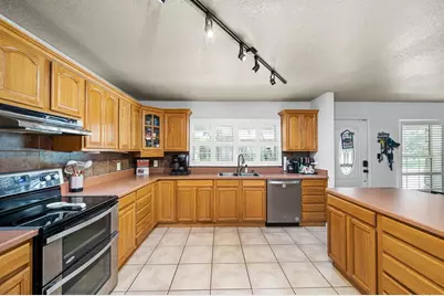 11490 NE 109th Place, Archer, FL 32618 - Photo 18