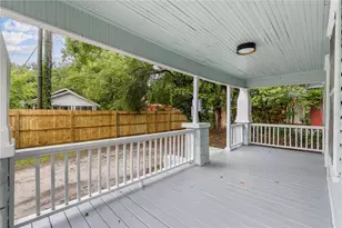 902 NW 4th Pl, Gainesville, FL 32601 - Photo 8