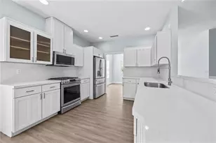 9216 NW 23rd Ln, Gainesville, FL 32606 - Photo 6