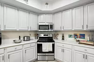 2710 NW 105th Dr, Gainesville, FL 32606 - Photo 12