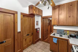 619 NE 1st St, Gainesville, FL 32601 - Photo 14