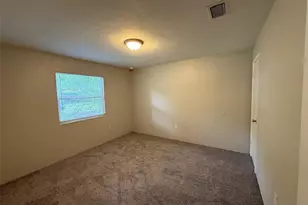 2036 NW 31st Pl, Gainesville, FL 32605 - Photo 8