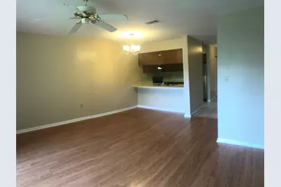 2735 SW 35th Place #403, Gainesville, FL 32608 - Photo 4