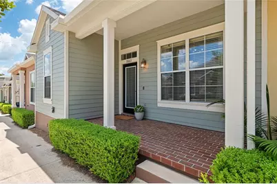 7663 SW 25th Avenue, Gainesville, FL 32608 - Photo 2