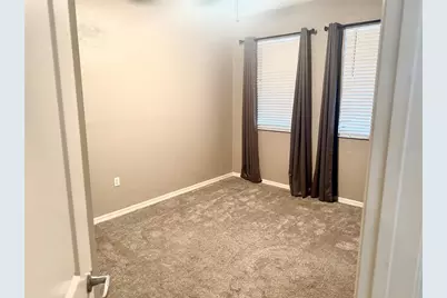 20 SW 6th Street #303, Gainesville, FL 32601 - Photo 8