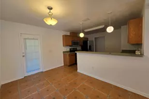 4686 NE 15th Ter, Gainesville, FL 32609 - Photo 6