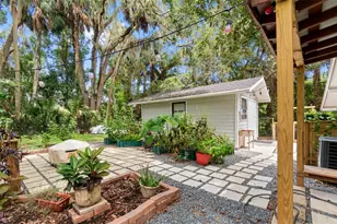 6025 Ave J, Mc Intosh, FL 32664 - Photo 10