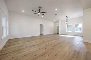 9140 Dorie Dr, Fanning Springs, FL 32693 - Photo 12