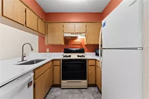 2635 SW 35th Pl, Gainesville, FL 32608 - Photo 6