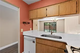 2635 SW 35th Pl, Gainesville, FL 32608 - Photo 8