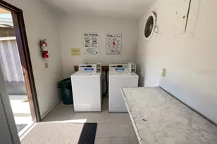 1406 SW 18th Pl, Gainesville, FL 32608 - Photo 16