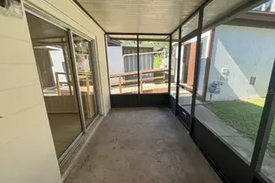 1406 SW 18th Pl, Gainesville, FL 32608 - Photo 12