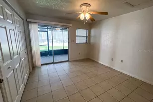 1406 SW 18th Pl, Gainesville, FL 32608 - Photo 8