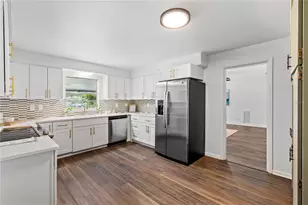 311 SW 4th St, Trenton, FL 32693 - Photo 8